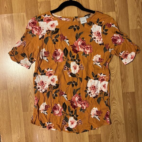 2 for $20 | ICHI Floral T-shirt - Picture 1 of 2